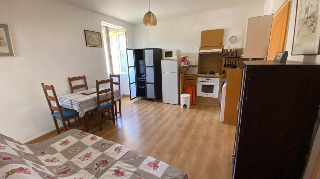 A Petricaghja Apartment Alata Luaran gambar